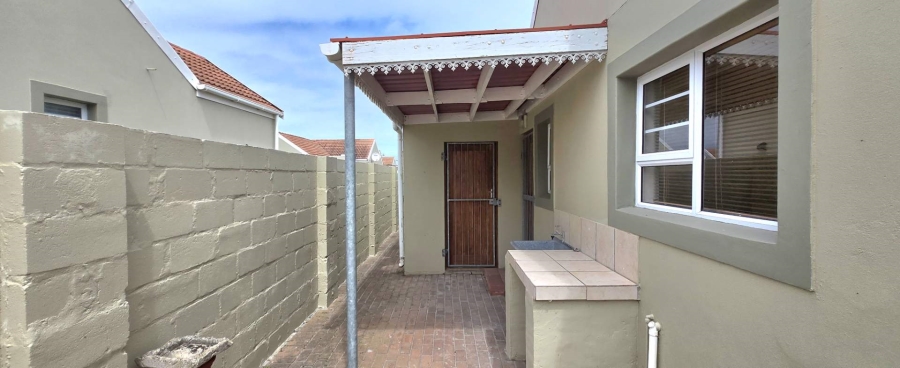 3 Bedroom Property for Sale in Franskraal Western Cape